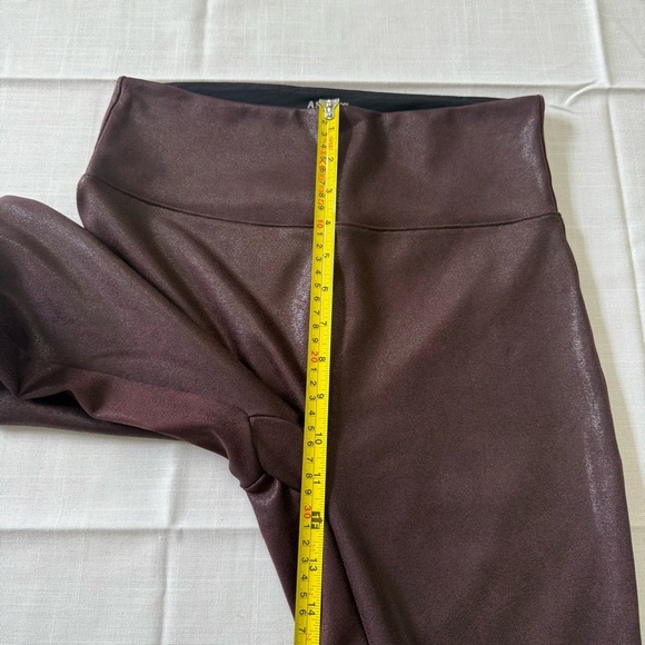 ASSETS by SPANX Women's All Over Faux Leather Wine Leggings Size M Faux Leather - Picture 5 of 8